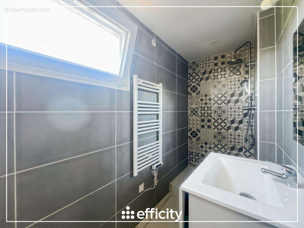 Appartement à FONTENAY-TRESIGNY