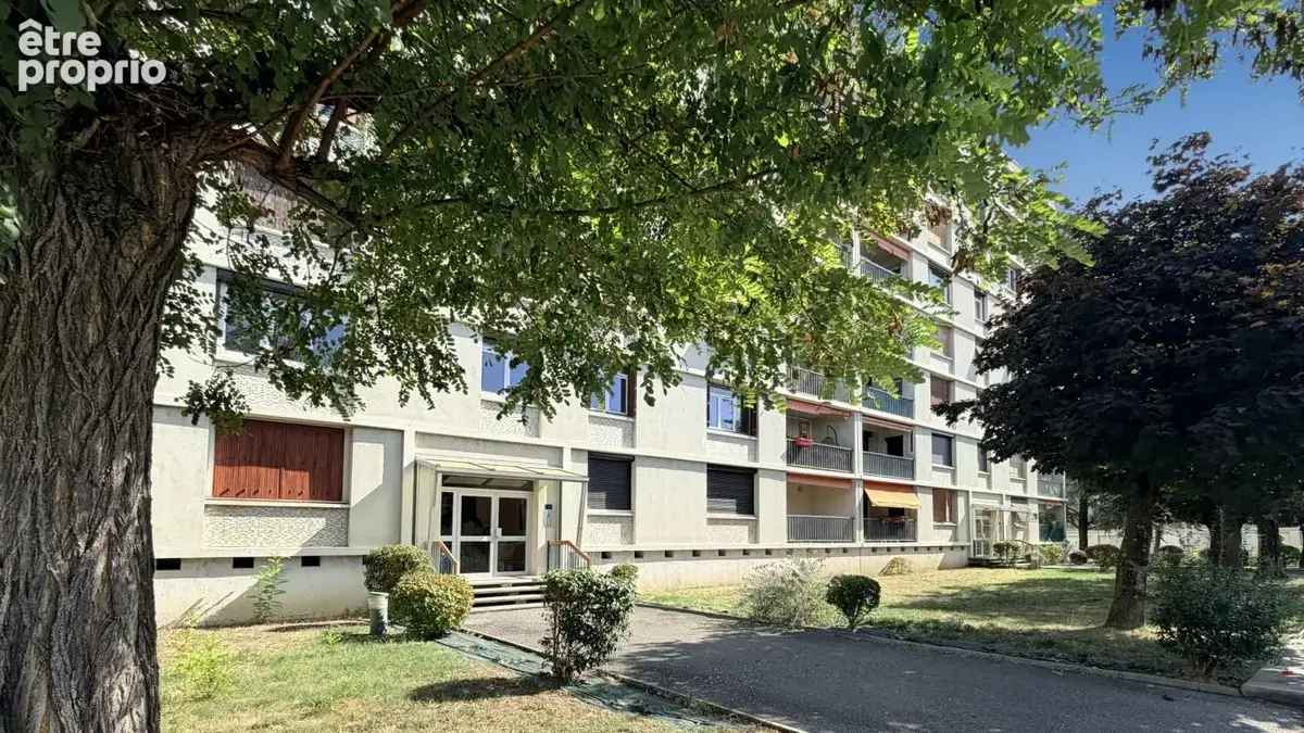 Valence – châteauvert / camille vernet – spacieux t5 rénové avec parking - photo 15