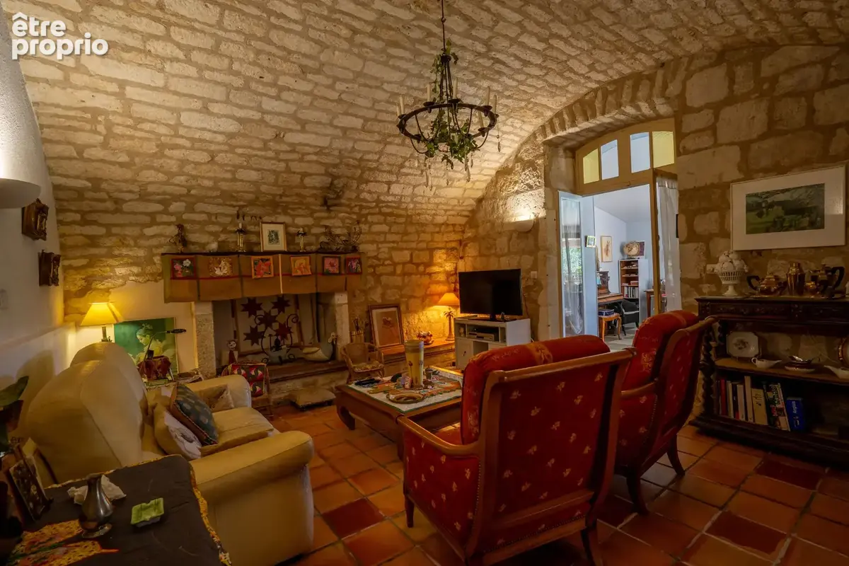 Magnifique maison bourgeoise 18 ème en coeur de village avec jardin, piscine et superbe vue - photo 9