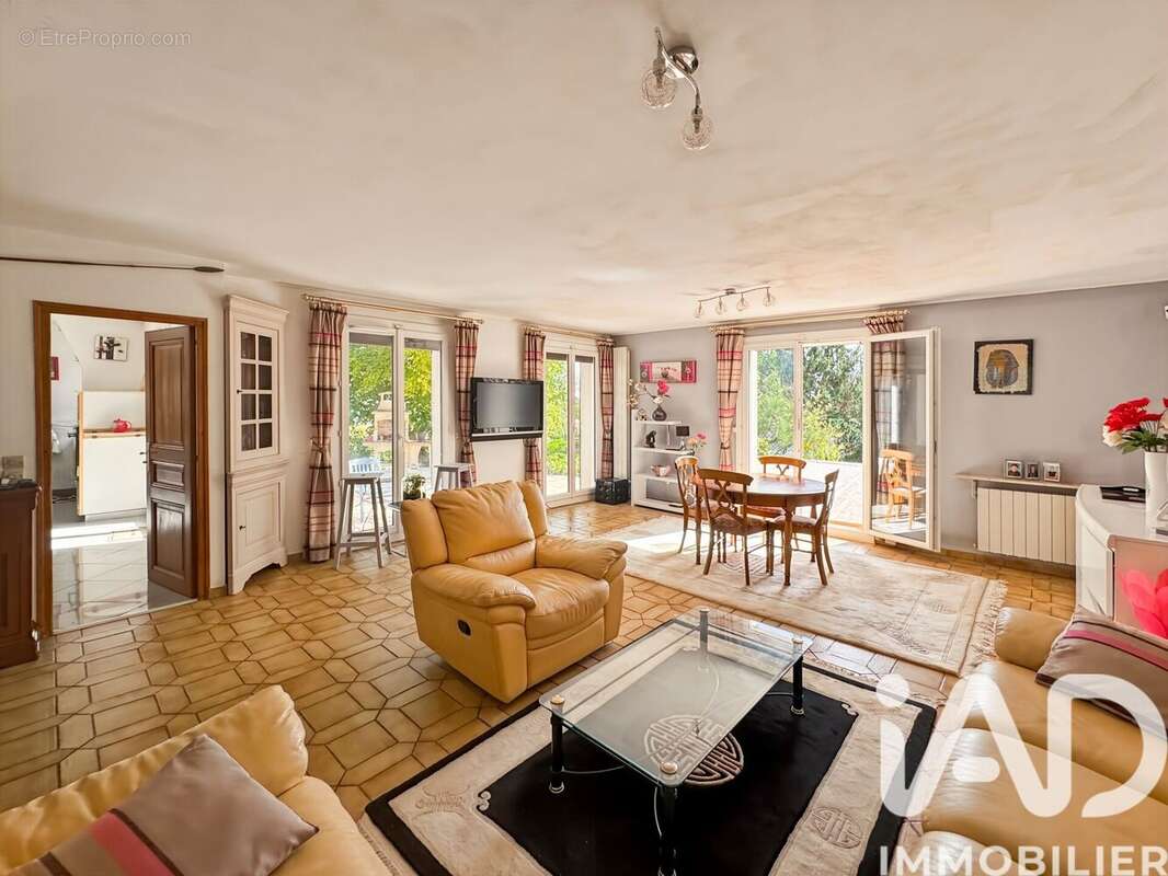 Photo 4 - Maison à VILLEJUST