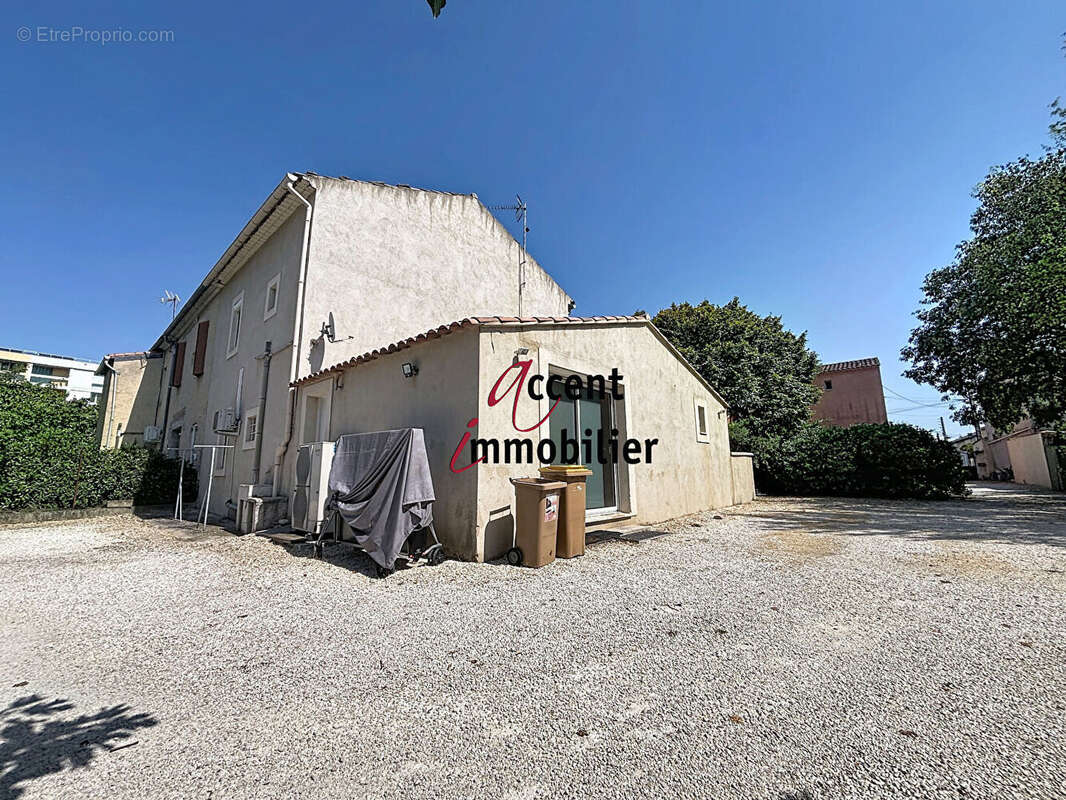 Ensemble immobilier avec mas et revenus locatifs - photo 13