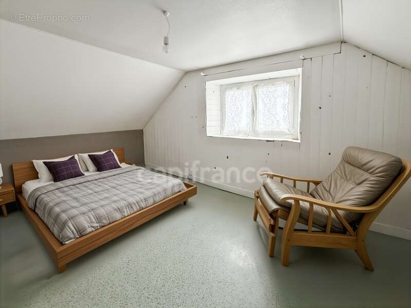 Maison à LE RELECQ-KERHUON