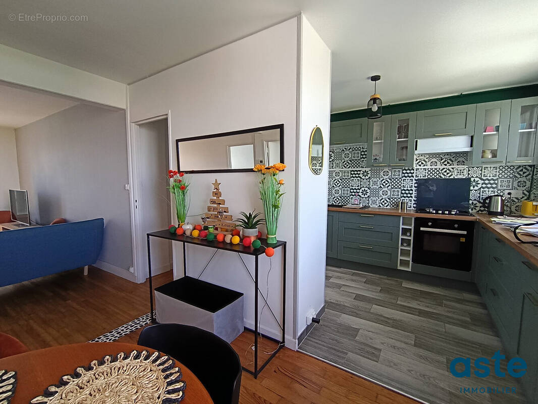 Appartement Brest, T4 Brest, Proche Tramway, Route de Gouesnou, Brest centre, Aucun travaux, Cuisine équipée, Double séjour, Investissement Brest, Achat appartement 2 chambres Brest - Appartement à BREST