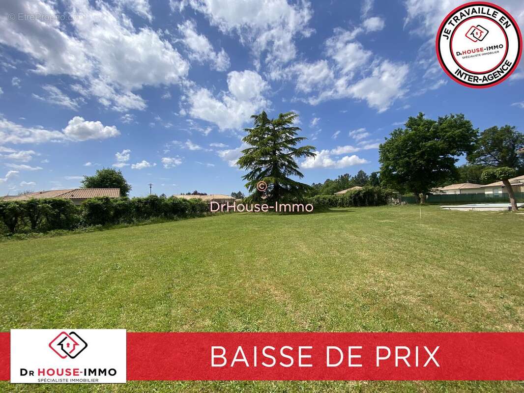 Terrain à PARENTIS-EN-BORN