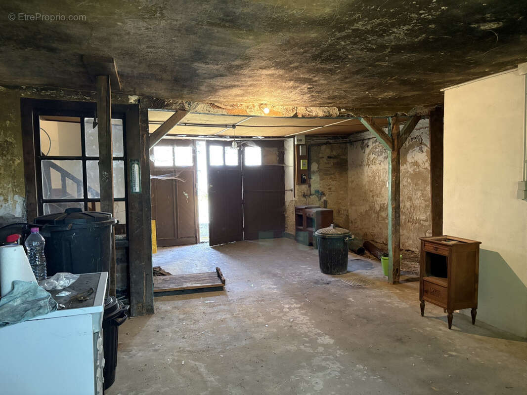 Maison à COUSSAC-BONNEVAL
