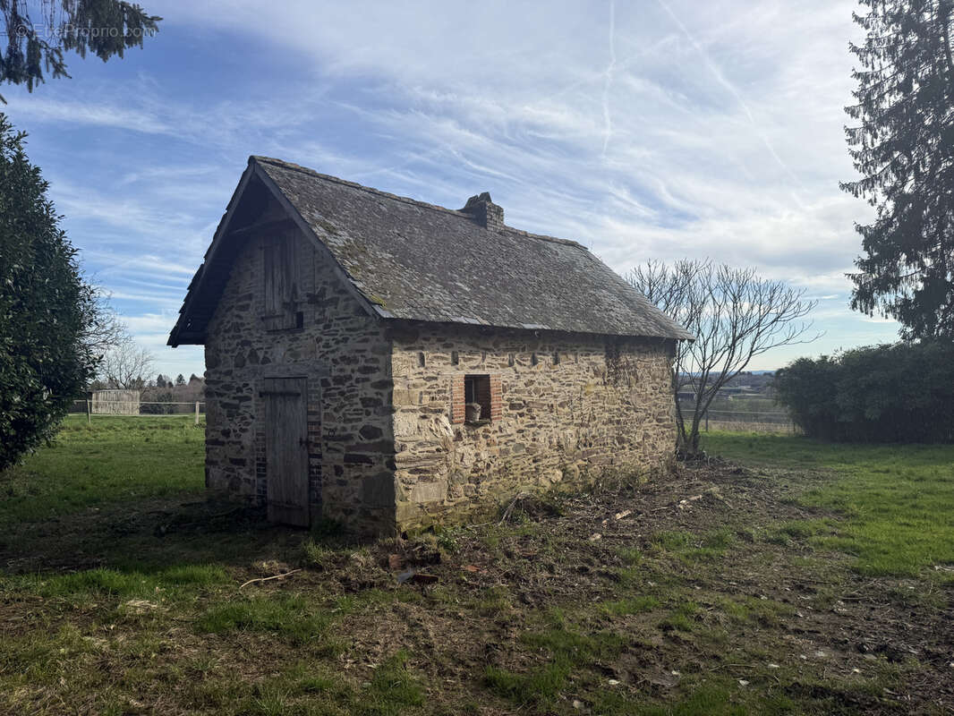 Maison à SAINT-SORNIN-LAVOLPS