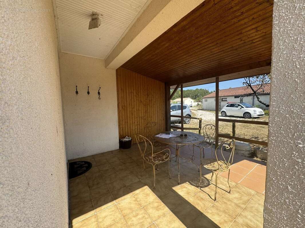 Ensemble immobilier - photo 5