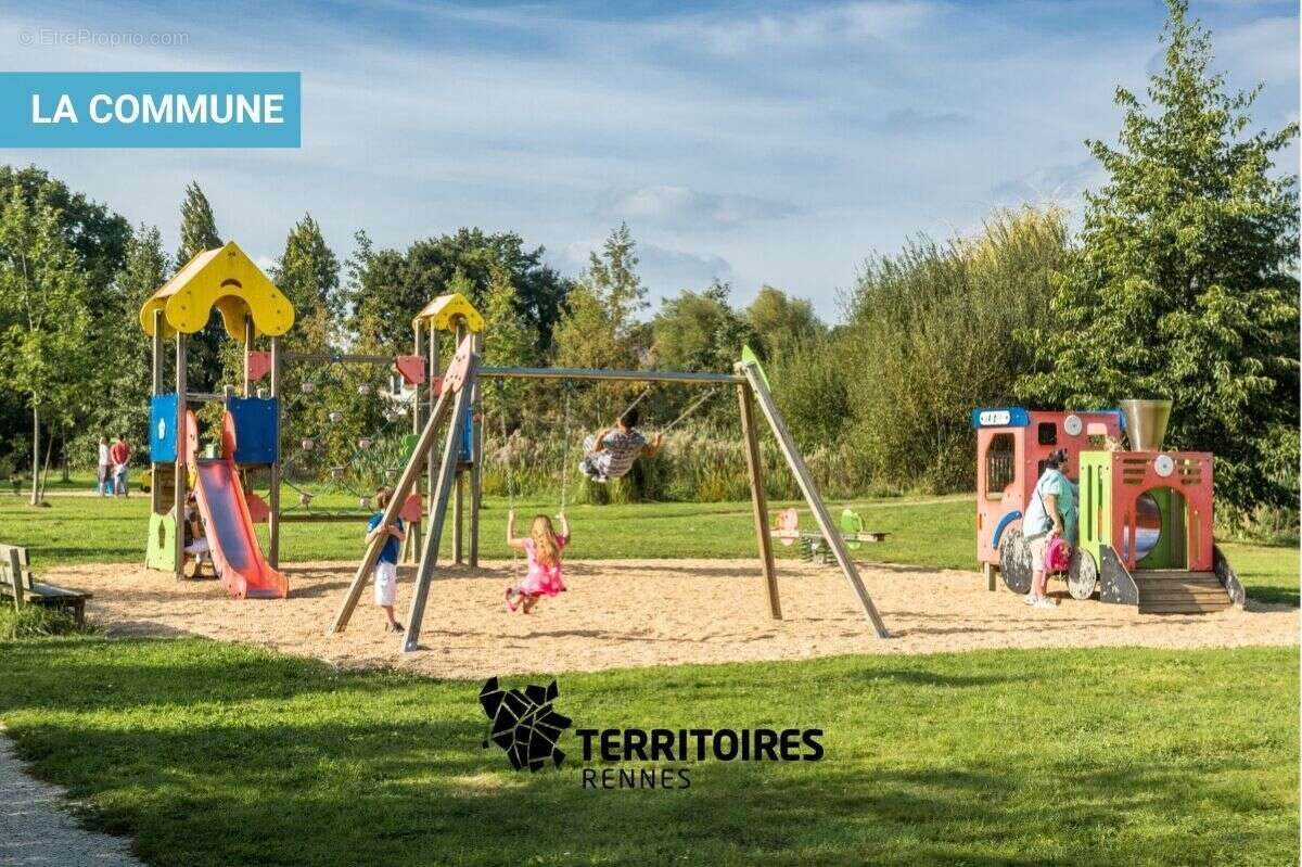 Terrain à LA CHAPELLE-THOUARAULT