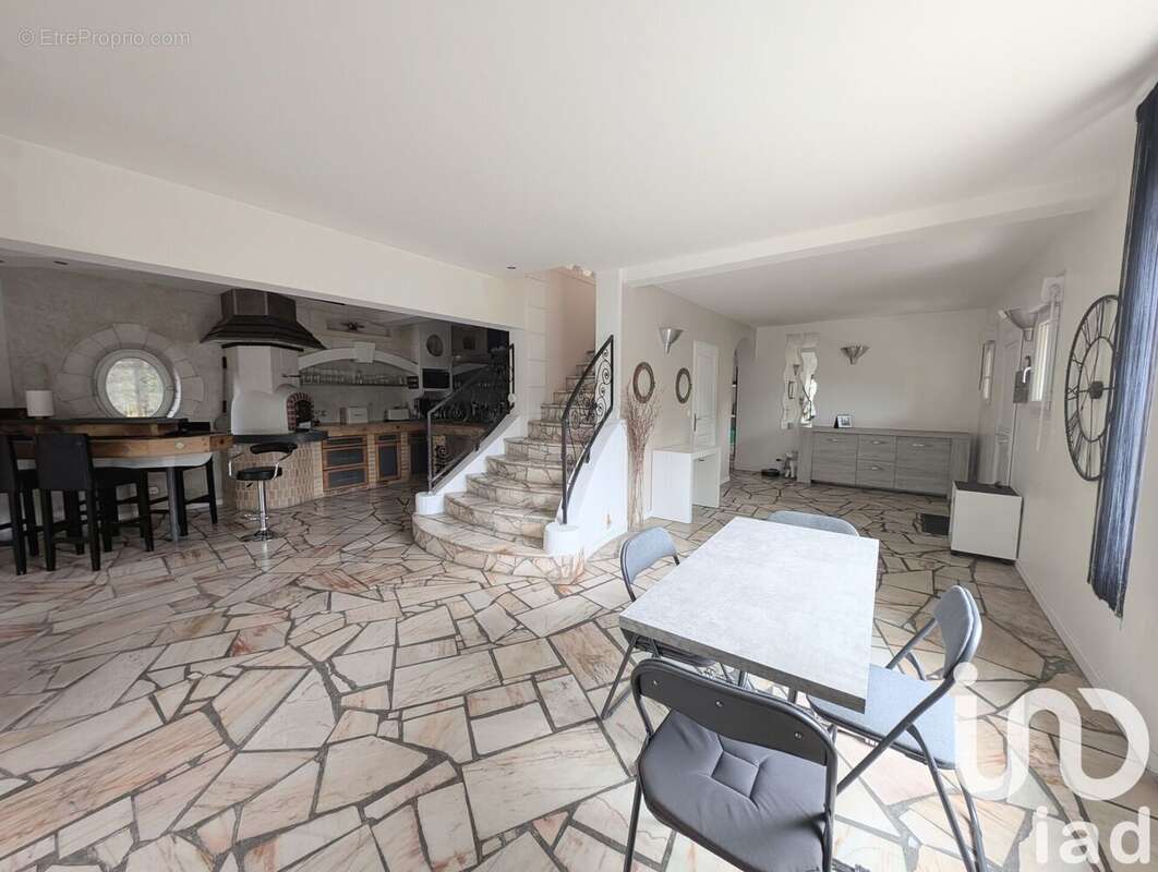 Photo 5 - Maison à ARNOUVILLE-LES-GONESSE