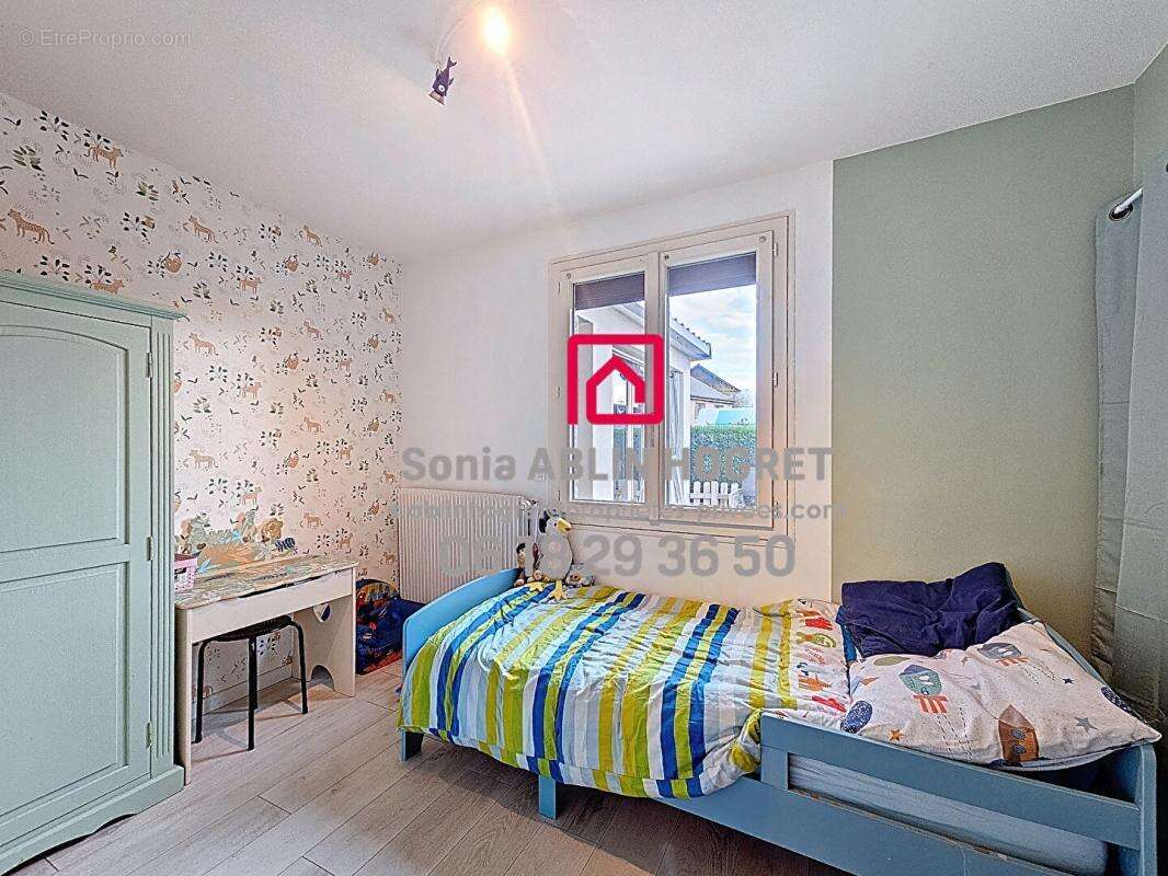 Maison à SAINT-SATURNIN-DU-LIMET