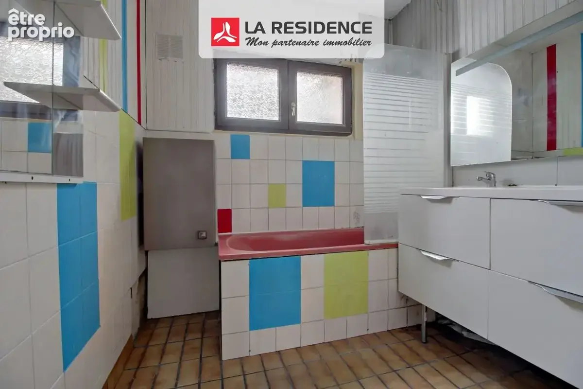 Maison 6 pièces 112 m² à vendre à Saint-Etienne-Du-Rouvray (76800) - photo 7