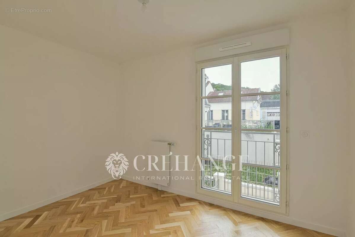 Appartement à BOUGIVAL