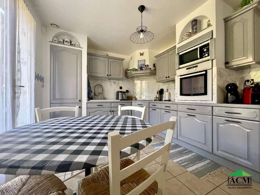 Maison à MERY-SUR-OISE