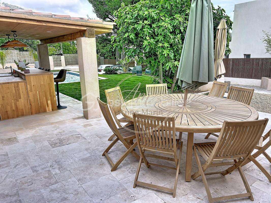  Maison de charme familiale rénovée avec piscine et cuisine d'été – Toulon Quatre Chemins  - photo 4