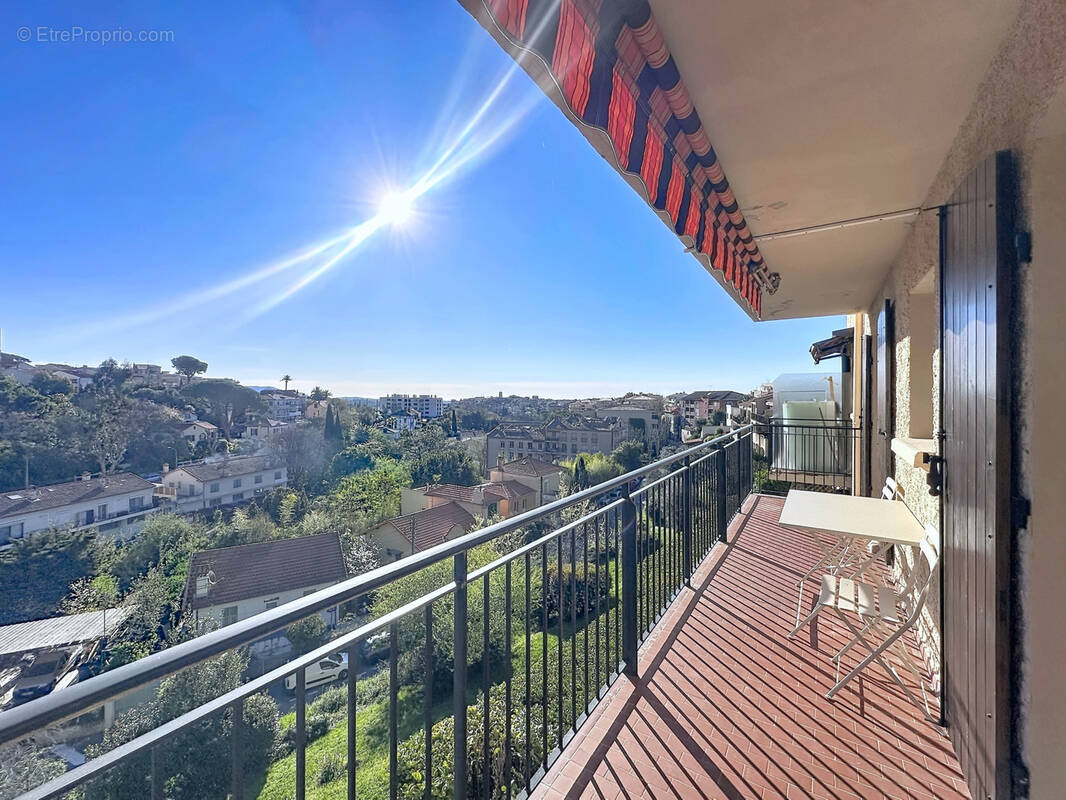 Appartement à VENCE