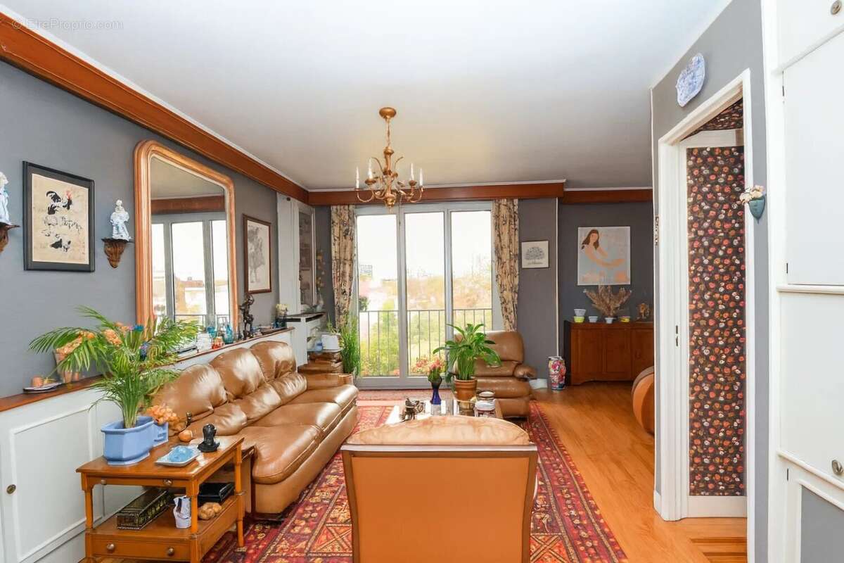 Appartement à RUEIL-MALMAISON