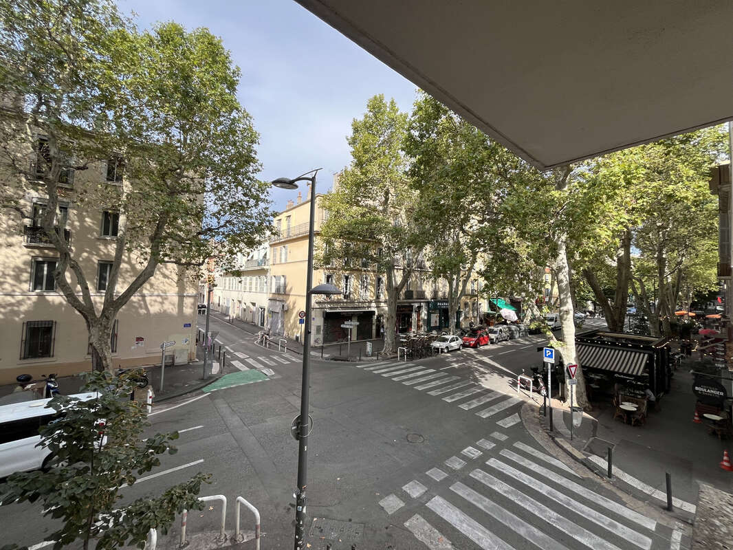 Appartement à MARSEILLE-5E