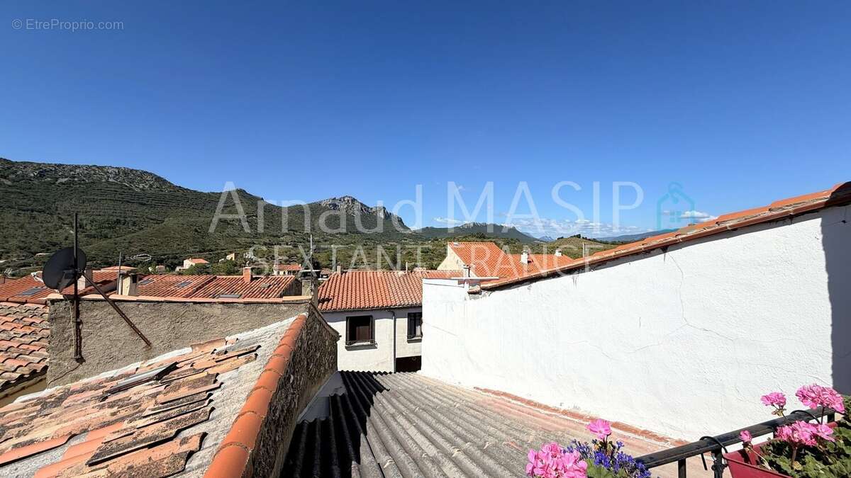 Charmante maison de village entierement renovee, garage, terrasse, jolie vue - photo 13