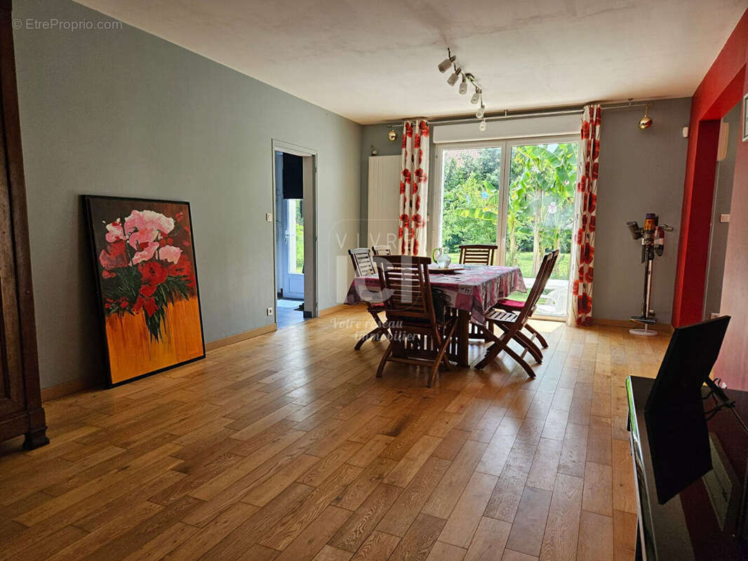 Maison à SAINT-SEBASTIEN-SUR-LOIRE