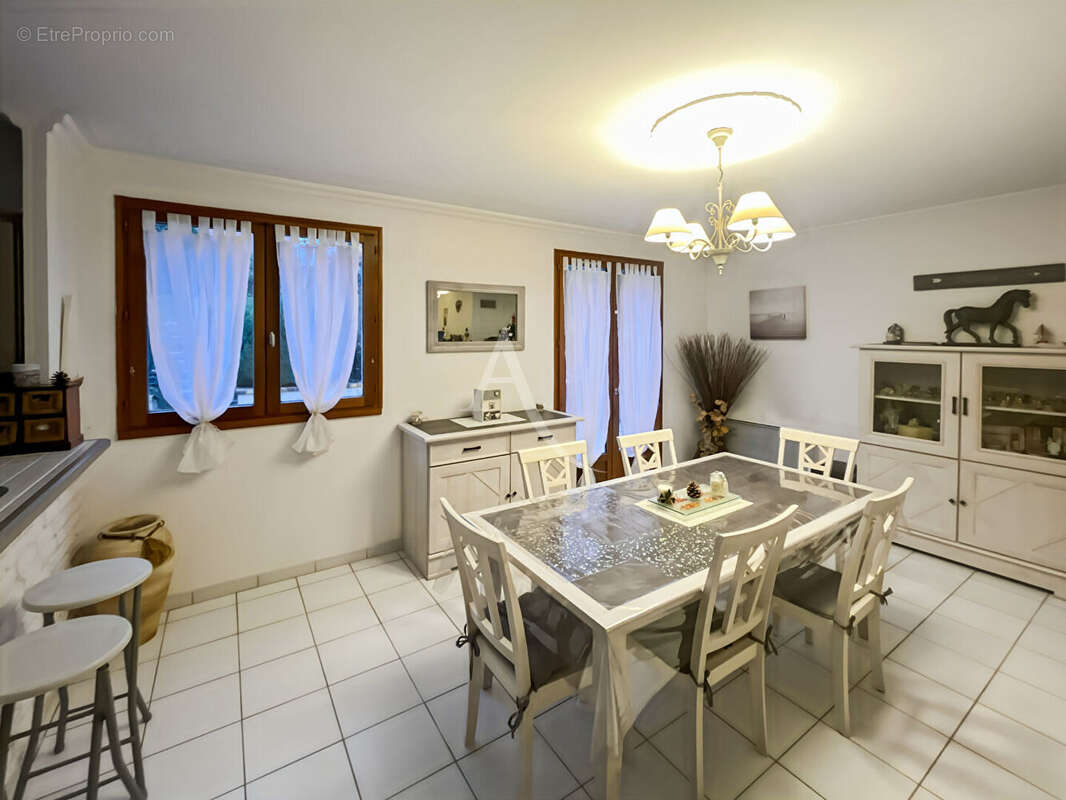 Maison à TESSANCOURT-SUR-AUBETTE
