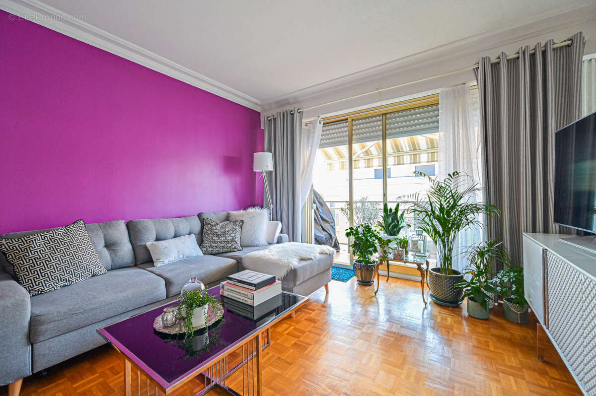 Appartement à SAINT-MAUR-DES-FOSSES