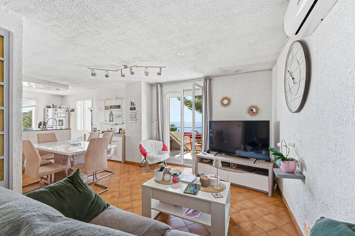 Appartement à SAUSSET-LES-PINS
