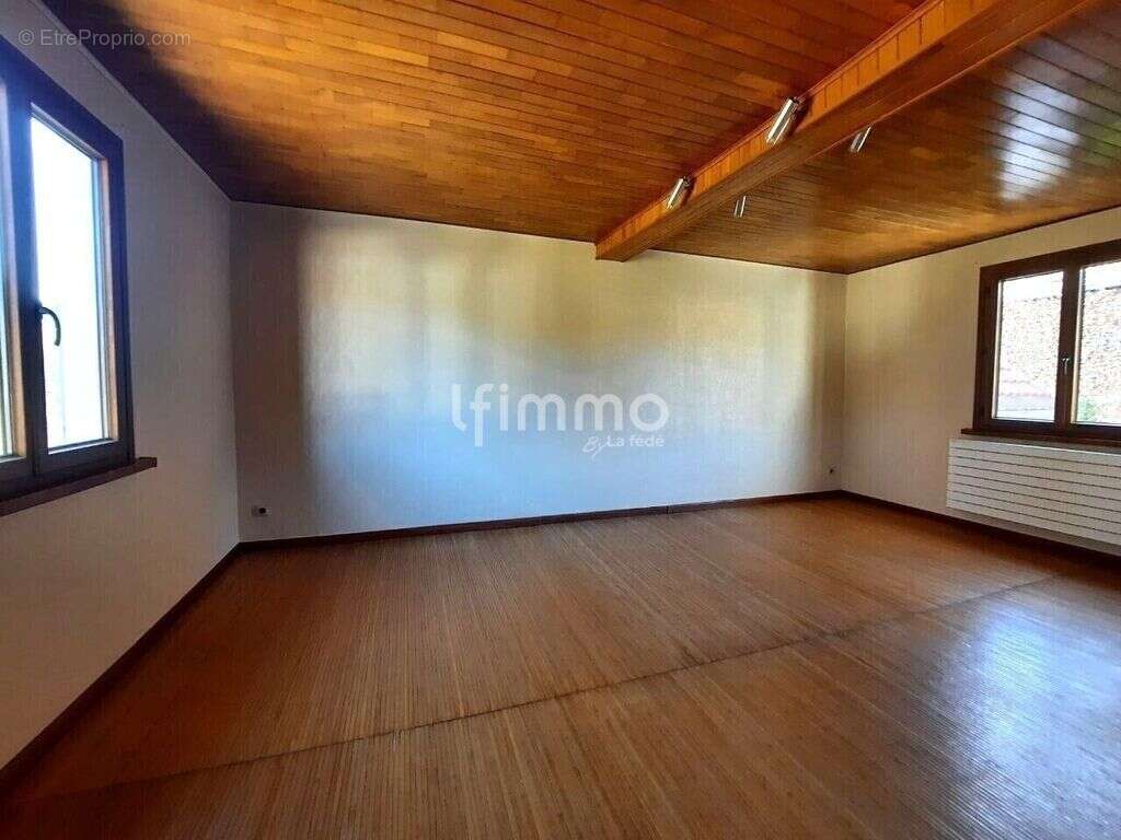 Chaleureuse maison 6p. de 117 m² env. (138 m² env. au sol) - photo 7