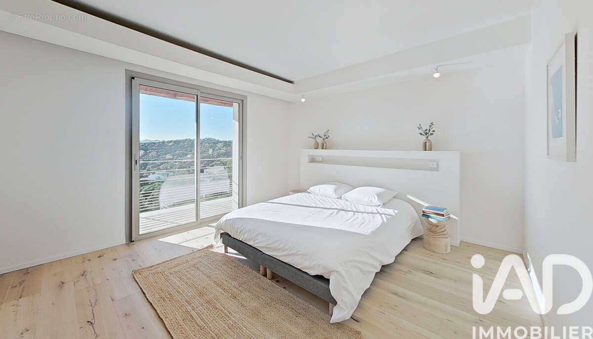 Photo 8 - Maison à LES ISSAMBRES