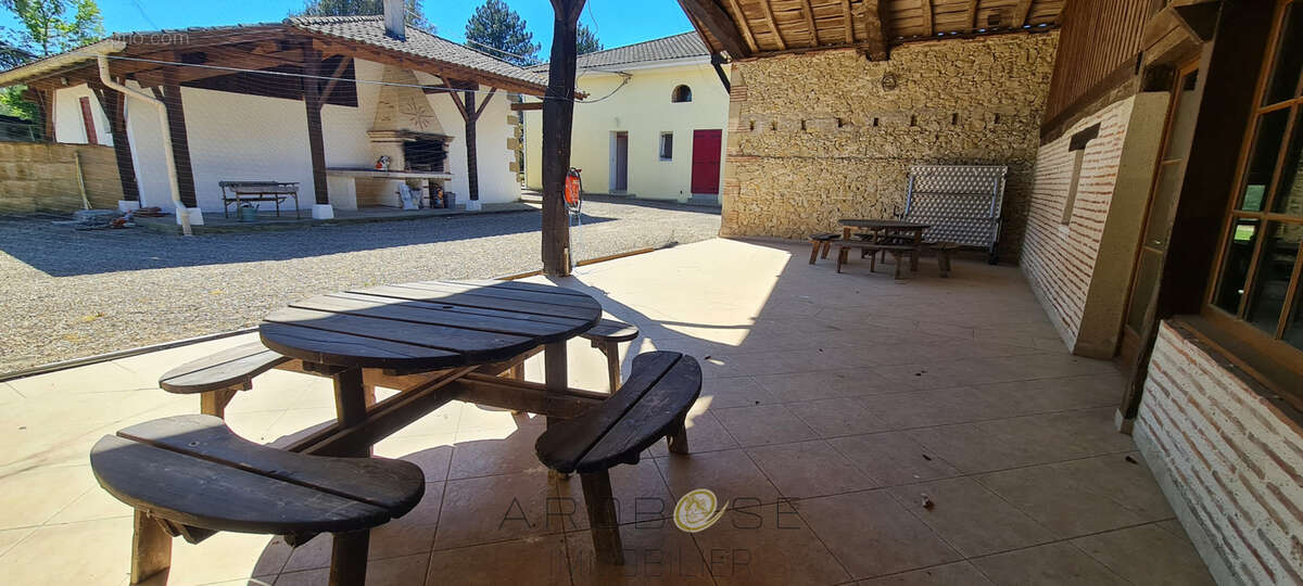 Maison à GRATELOUP-SAINT-GAYRAND