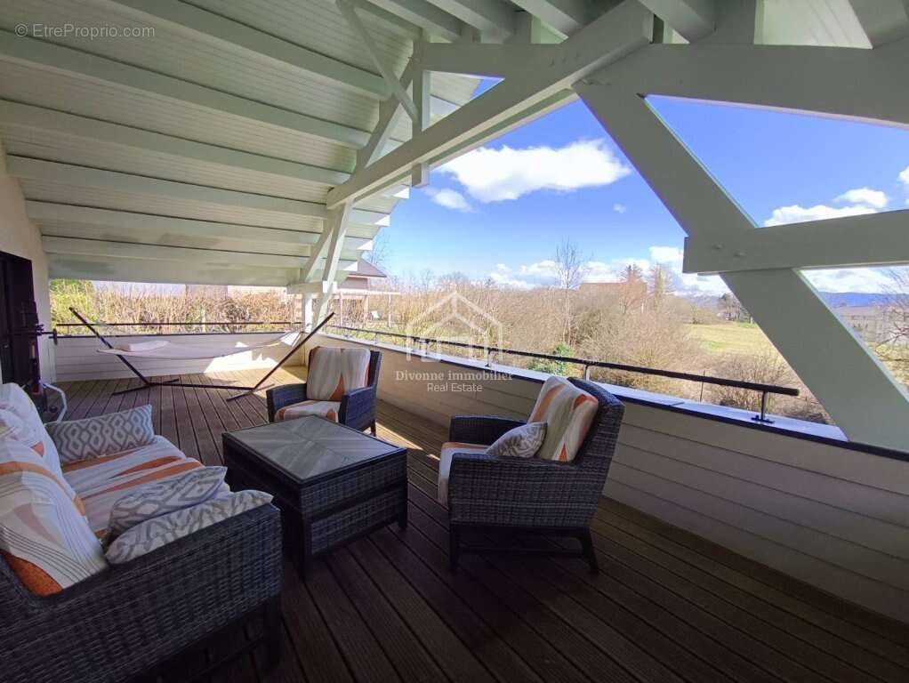 Maison à DIVONNE-LES-BAINS