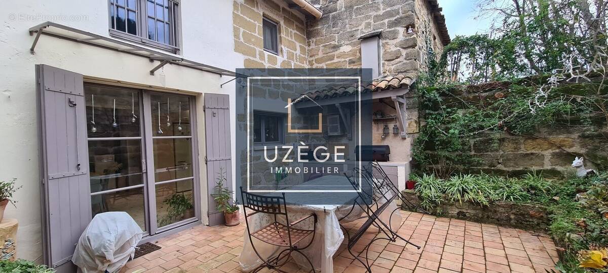 Maison à SAINT-QUENTIN-LA-POTERIE