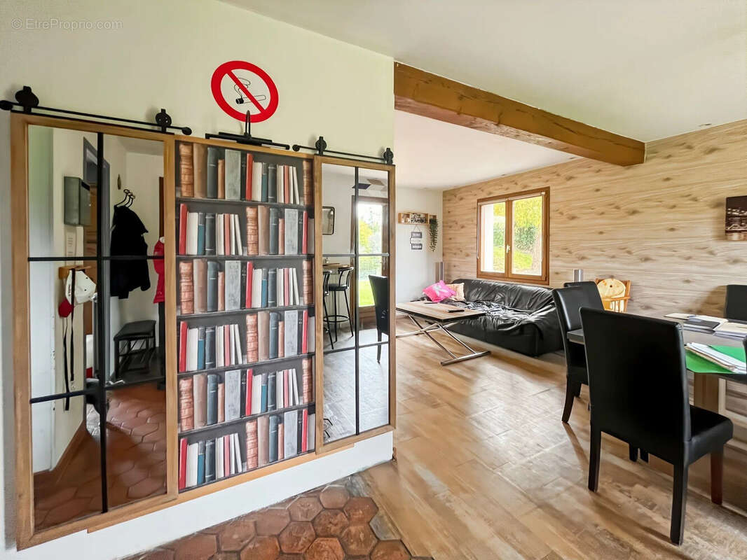 Maison 104 m² à Neufchatel-En-Bray  - photo 2