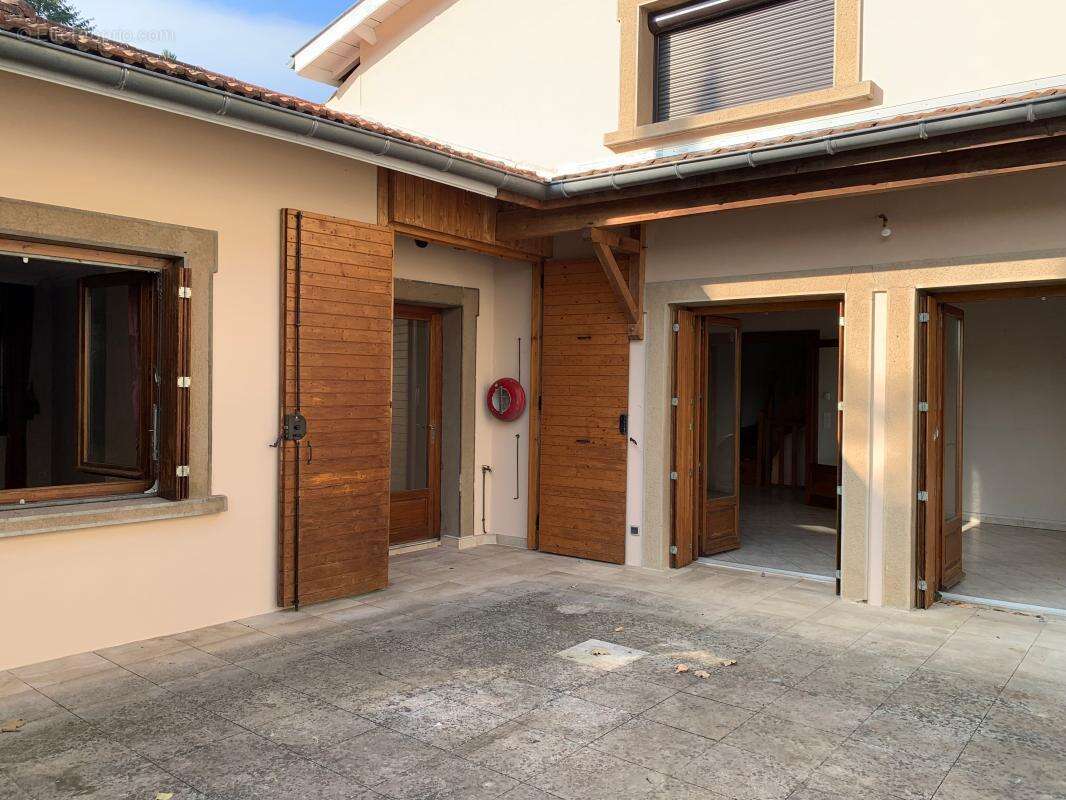 Maison à COLLONGES-AU-MONT-D&#039;OR