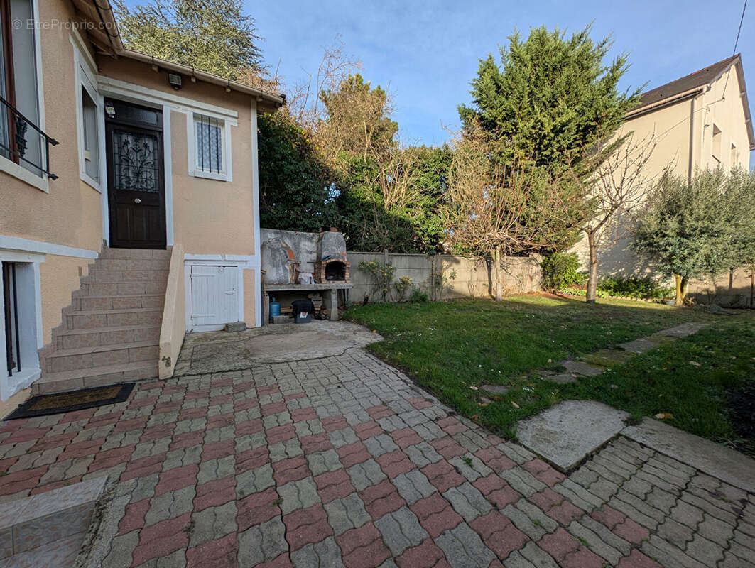 Maison à HOUILLES