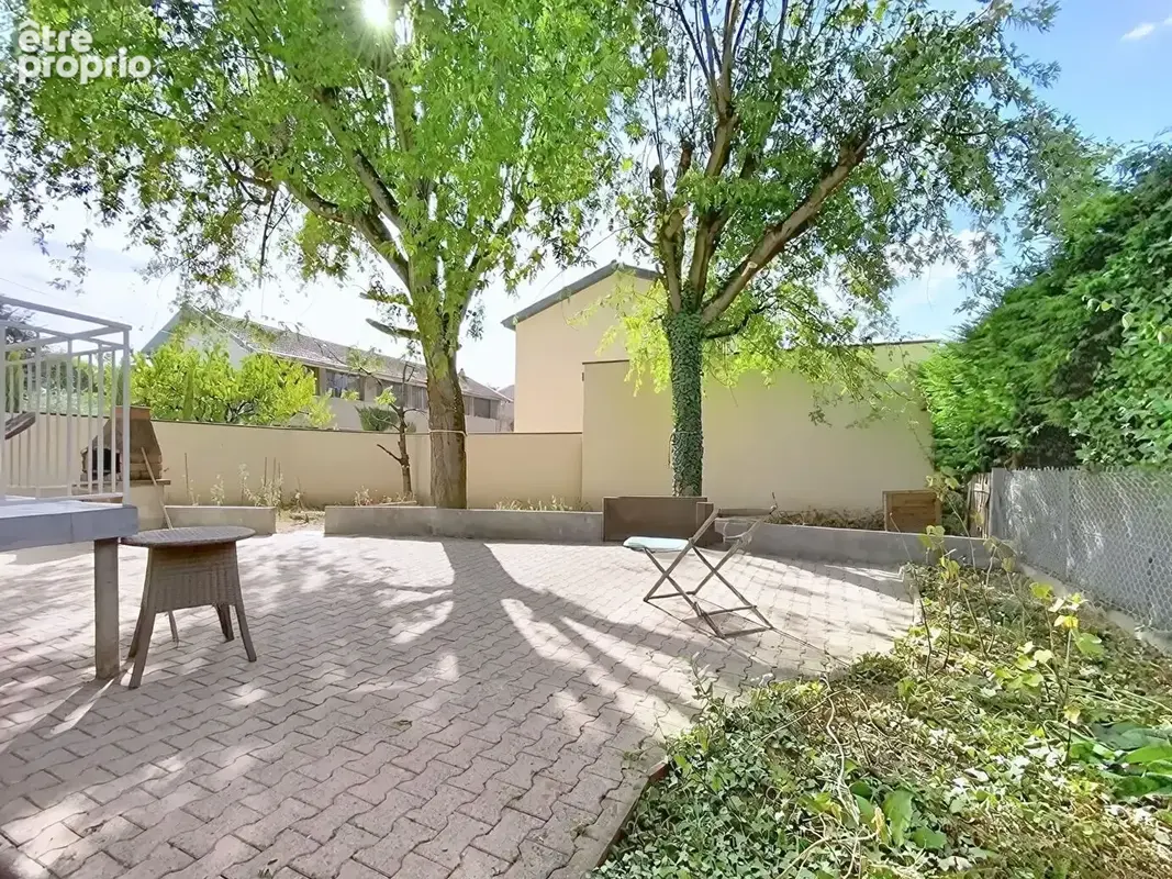 Photo Maison à Villefranche-Sur-Saone au prix de 359 000€