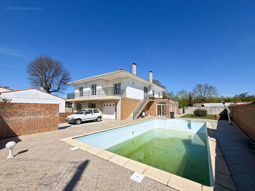 Maison à VILLENAVE-D'ORNON