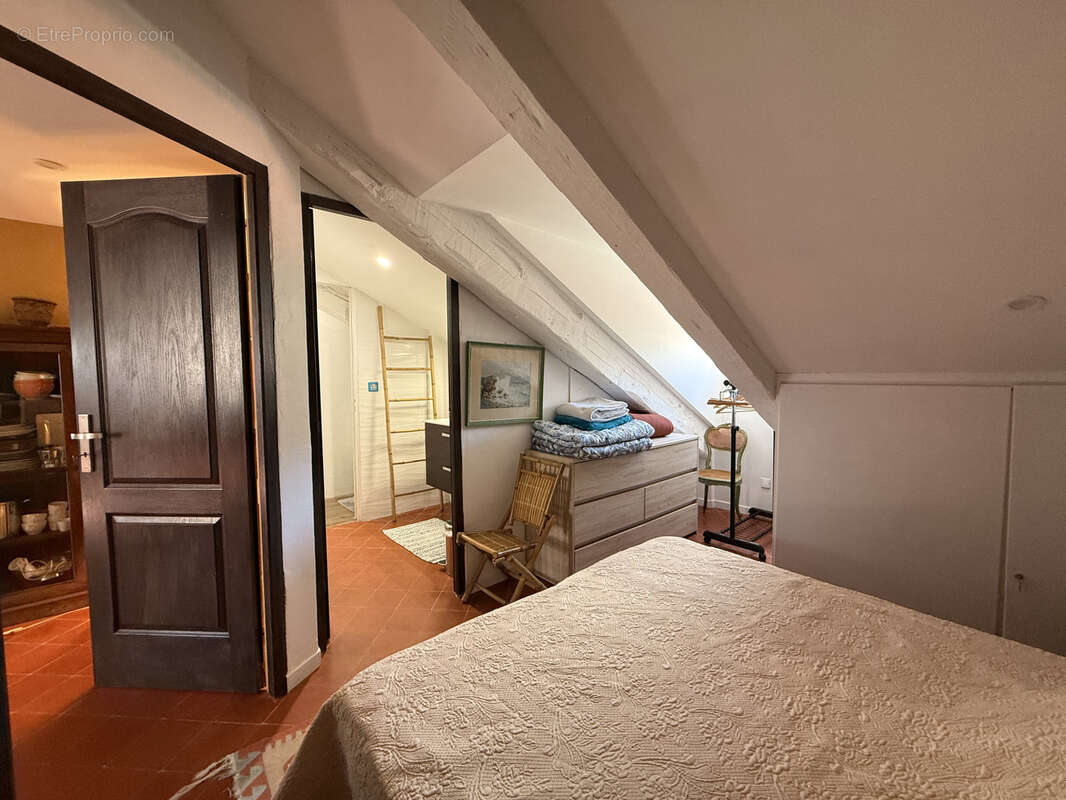 Loft lumineux de 93 m2 - Dernier étage d'une maison de maître - Rénovation totale - photo 5