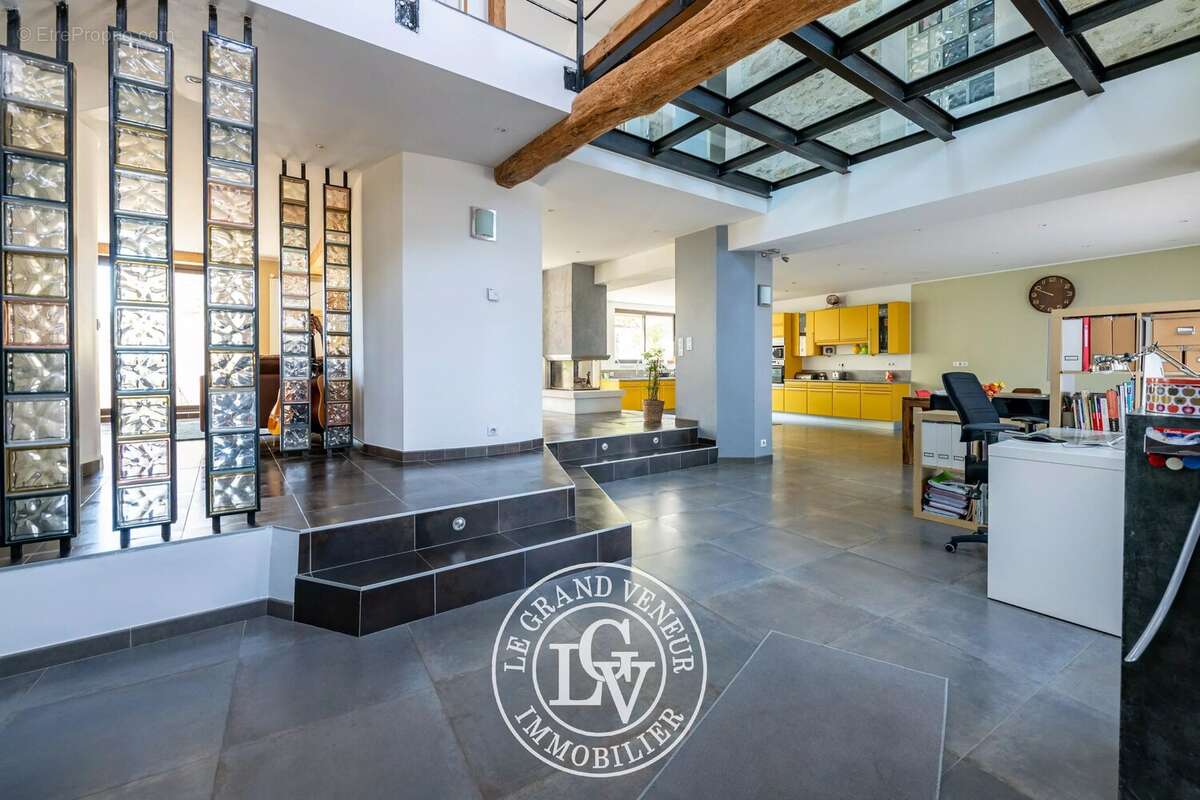 Maison à SAMOIS-SUR-SEINE