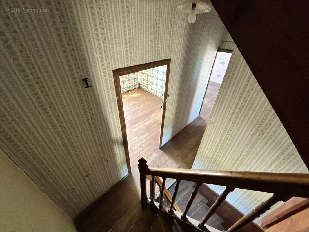 Maison 104 m² à Kerlouan  - photo 4