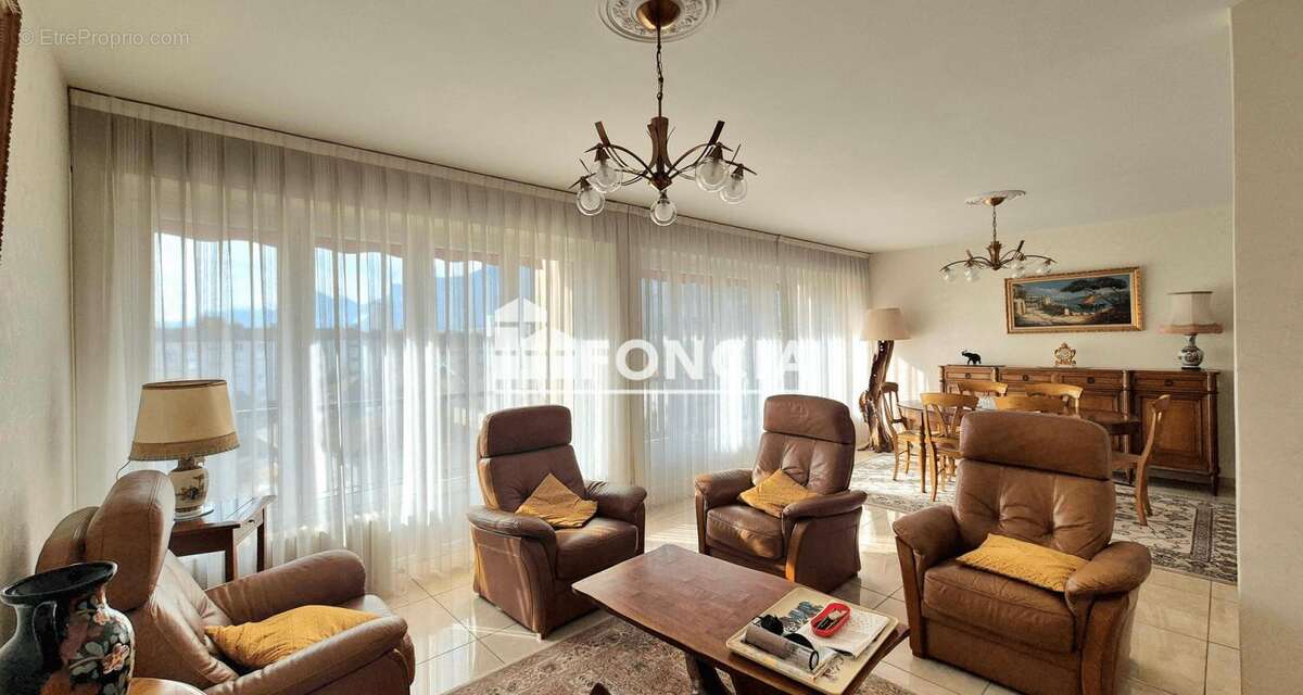 Appartement à ECHIROLLES