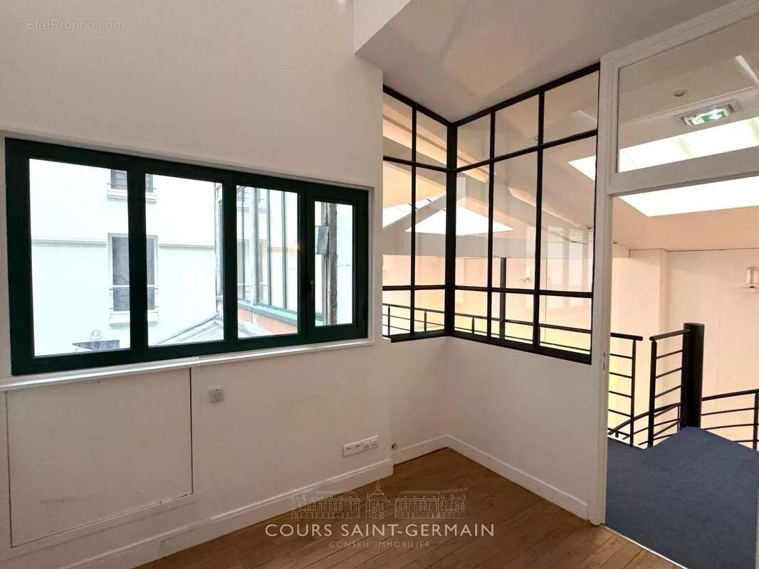 Commerce à PARIS-17E