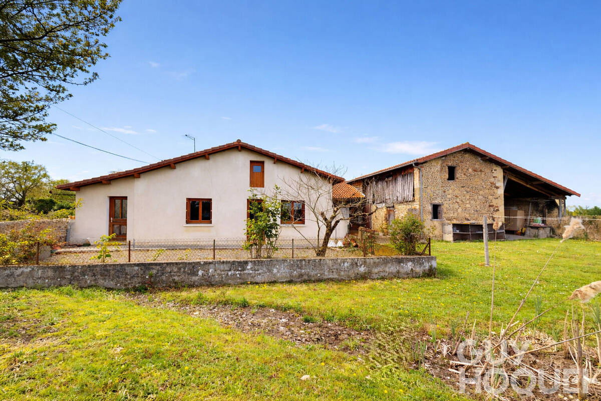 Maison à EUGENIE-LES-BAINS