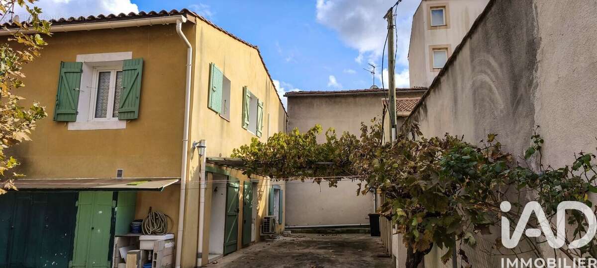 Photo 2 - Maison à MARSEILLE-10E