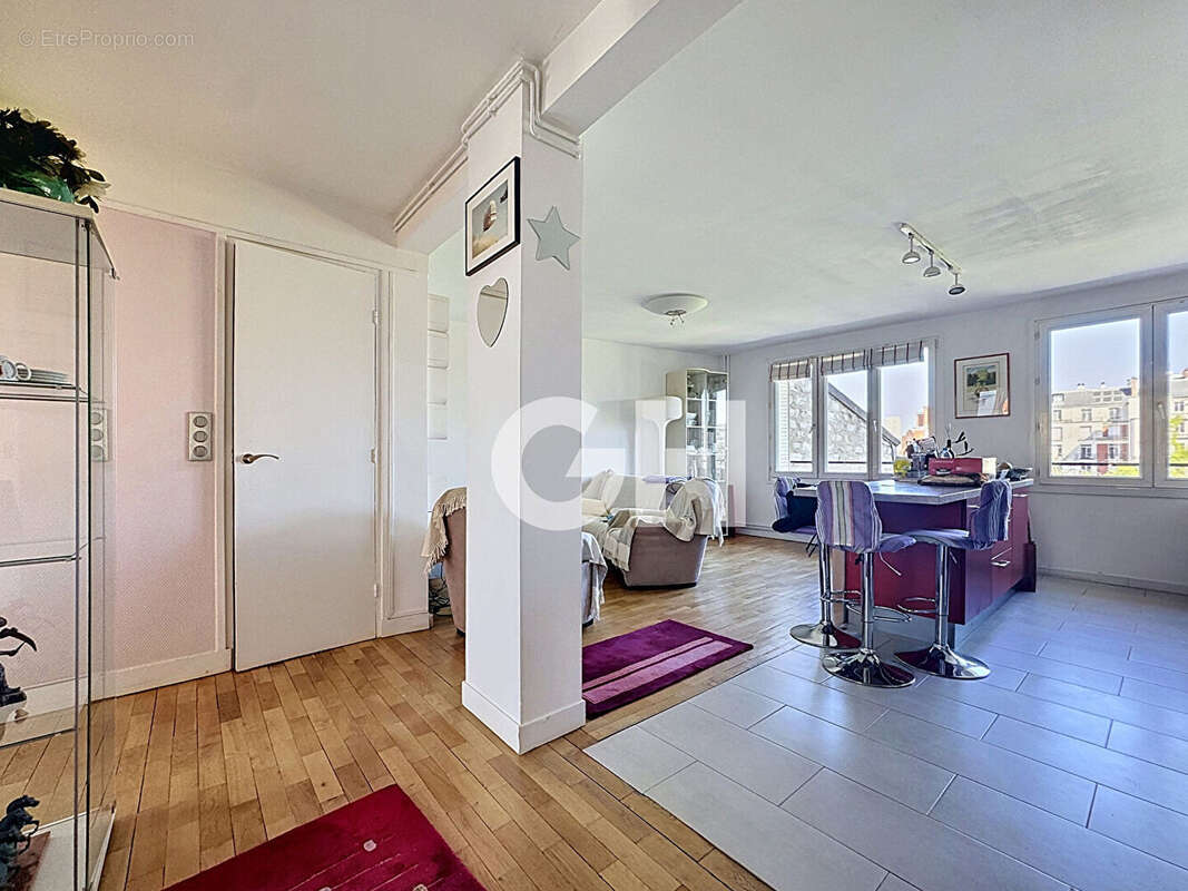 Appartement à PARIS-20E