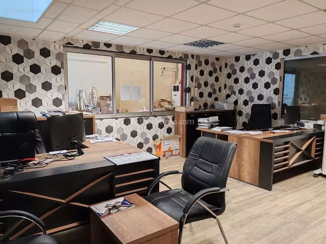 Commerce à BOISSY-SAINT-LEGER