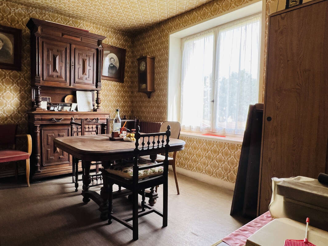 Maison à BURY