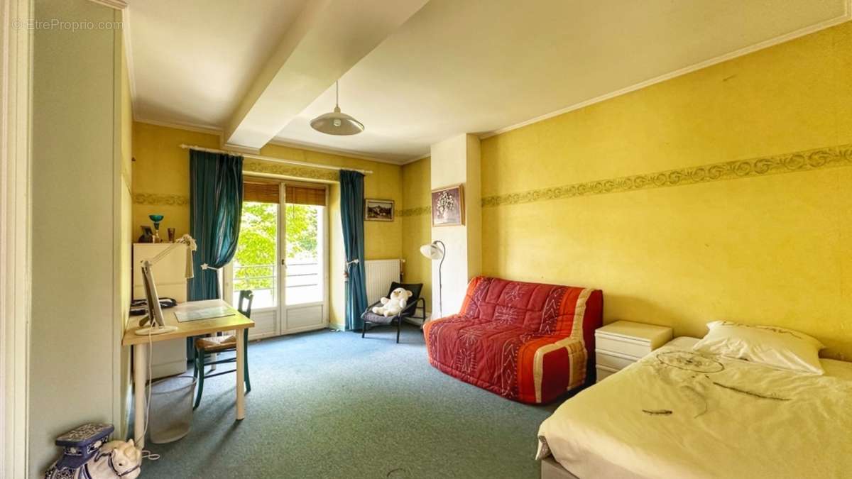 Maison à SAINT-BUEIL