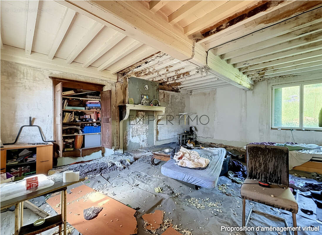 Maison à OZENAY