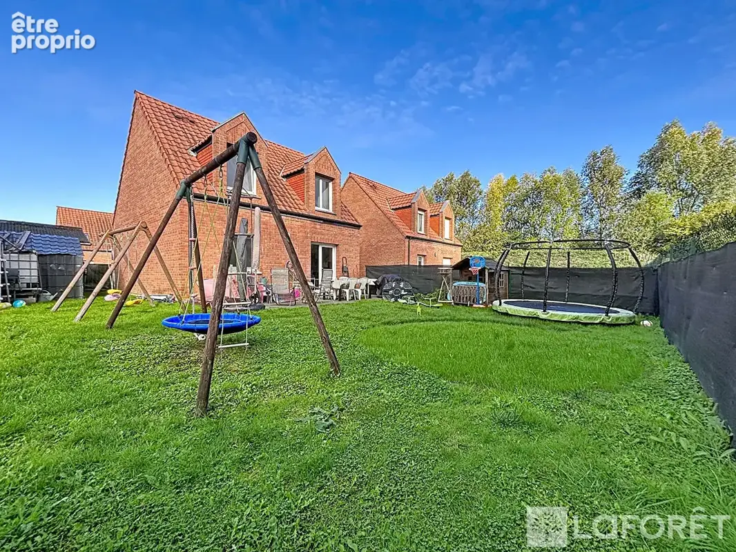 Maison 4 pièces 85 m² · à La Chapelle-d'Armentières · 84,5 m² · 286 200 €