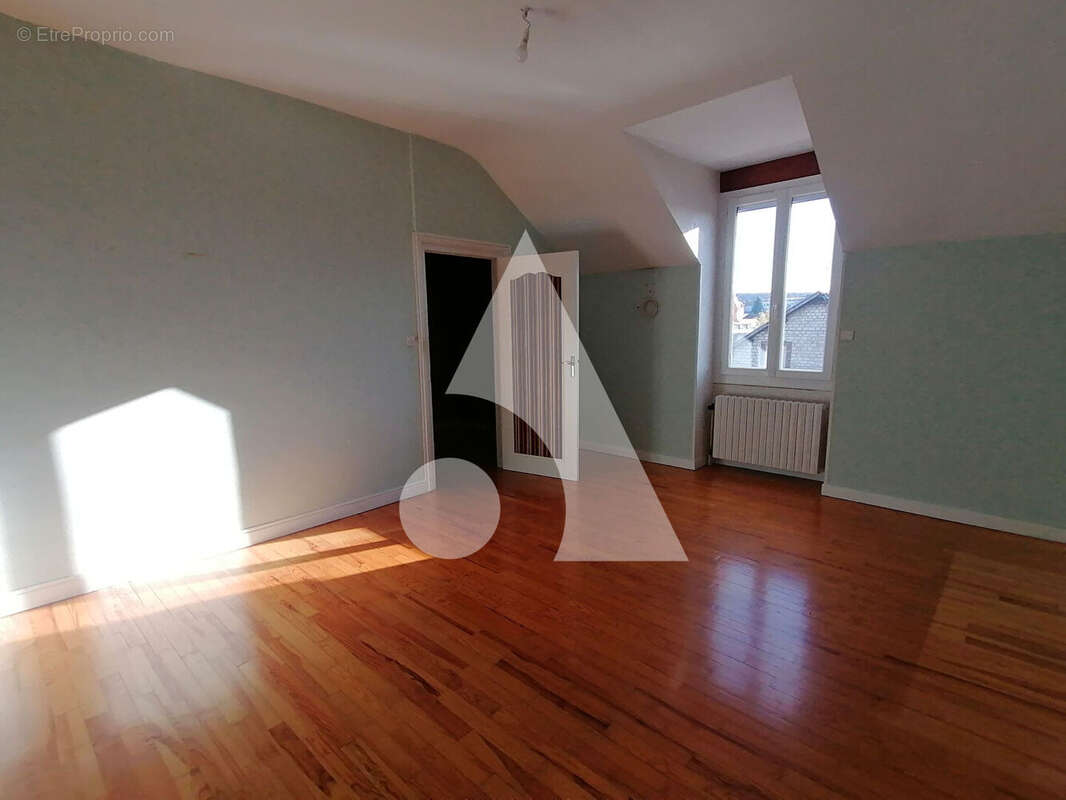 Maison à MONTCEAU-LES-MINES